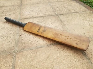 Shaun of the Dead - Cricket Bat 1:1 Scale Replica Cricket Bat Prop (Hand Made) - Picture 1 of 10
