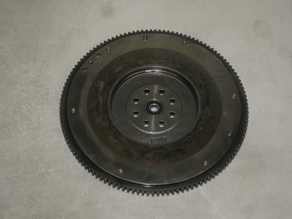 97 98 99 Subaru Legacy 2.2L SOHC Volante Manual EJ22 1997 1998 1999 OEM Fábrica Foto 1 de 1