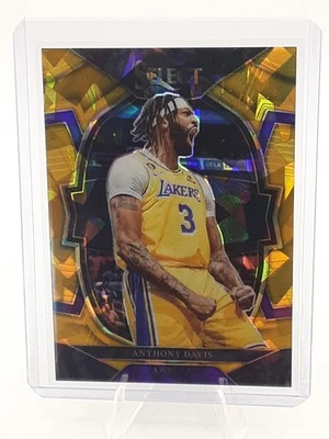 2022-23 Panini Select Concourse Anthony Davis #17 Gold Cracked Ice Prizm /10 - Imagem 1 de 4