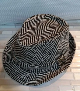 Peter Grimm Black White Cotton Snap Logo Design Fedora Satin Lined Hat Size L/XL - Picture 1 of 7