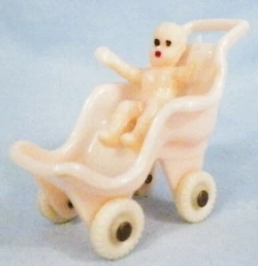Dollhouse Miniature Baby in Carriage Buggy Acme Pink Hard Plastic 1950s - Picture 1 of 5