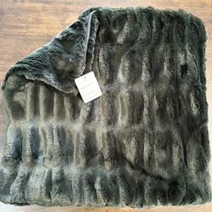 POTTERY BARN RUCHED FAUX FUR PILLOW COVER, 20" ~ SYCAMORE - Picture 1 of 6