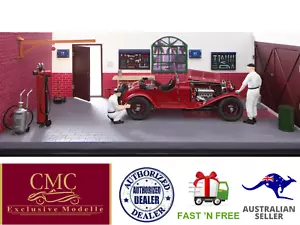 CMC A-015 Showcase Classic Garage including Alfa Romeo 6C 1750 GS, 1930 LE200 - Picture 1 of 10