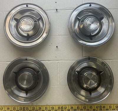 Juego de 4 tapacubos usados OEM GM de 14" Pontiac Bonneville 1962 (5412) Foto 1 de 4