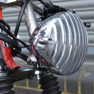 4.7" Motorcycle Chrome Finned Grill Headlight For Harley Honda Yamaha Kawasaki - Image 1 of 4