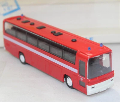 MODELOS DE COCHE RIETZE - 40194 - MERCEDES-BENZ O303 COACH - BOMBEROS BREMEN FIRE Foto 1 de 4