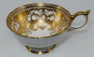 Vintage Aynsley 7949 Gold Encrusted Scalloped Coffee or Tea Cup - Picture 1 of 5