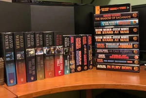 Massive David Weber 21 Book Lot Many Series Safehold, Honor Harrington, Starfire - Picture 1 of 18