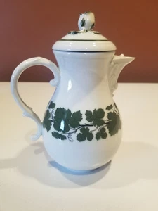 Vintage Meissen small Porcelaine Coffee Pot green ivy vine pattern Germany - Picture 1 of 7