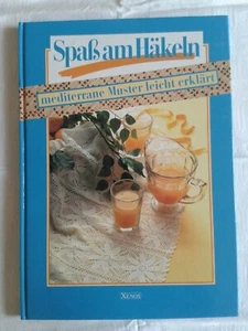 Divertimento all'uncinetto - motivo mediterraneo leggermente spiegato, libro tecnico 1995 - Foto 1 di 3
