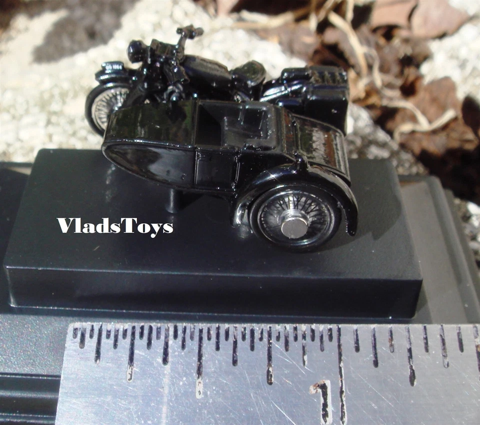 Oxford Commercial 1:76 Scale BSA Motorcycle with Sidecar Police 76BSA006 - Image 1 of 4