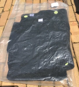 2017-2024 Genuine Mazda CX-5 OEM Floor Mats Set KBG6-68G20 68G30 NIP - Picture 1 of 4