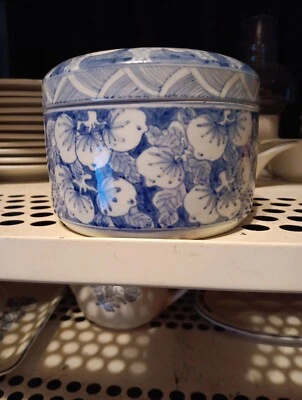 Asian Chinoiserie Blue White Porcelain Round Jewelry, Trinket Box Lidded Bowl - Image 1 of 2