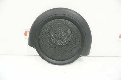 16 2014-2019 Kia Soul Center Dash Upper Speaker Grille Used - Image 1 of 4