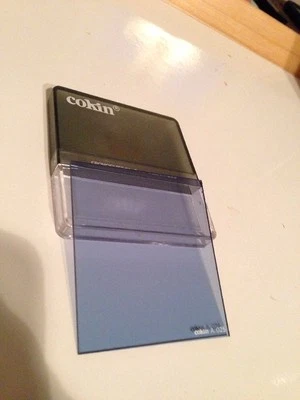 COKIN FILTER A-Series A025 Coef. + 2/3 BLUE (82 C) A(025) A 025 CHROMOFILTER SA - Image 1 of 4