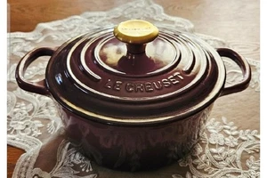 Le Creuset Cocotte rund 18 cm Feige Goldknopf Küche Kochutensilien fast neuwertig Jpn - Bild 1 von 10