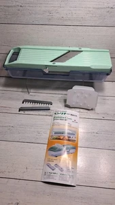 Affettatrice Mandolina con Vassoio di Raccolta e 4 Lame, Acciaio Inox Giapponese,... - Foto 1 di 11