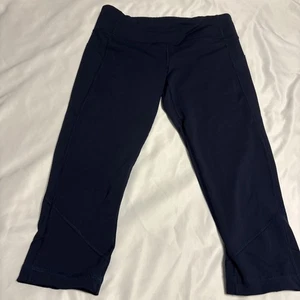 Lululemon Capri-Leggings Damen marineblau mit Taschen Größe 8 gebraucht, in einwandfreiem Zustand - Bild 1 von 10
