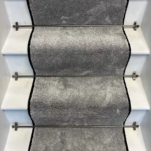Treppenläufer perlgrau mit 100% schwarzer Wollkante (55 cm x 600 cm) - Bild 1 von 6
