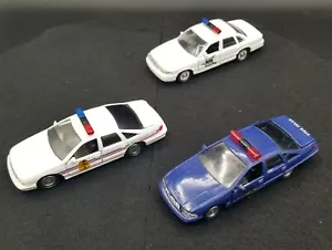 3X ROAD CHAMPS 1:43 AUTO DELLA POLIZIA PRESSOFUSE - Michigan, Indiana, Ohio (Columbus) - Foto 1 di 8