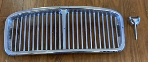 1979-1987 usado radiador delantero serie Jaguar XJ6 REJILLA CROMADA sin emblema - Imagen 1 de 13