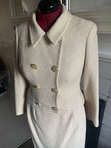 Cremefarbene Dorethea Bis Couture Jacke und Rock - Bild 1 von 9