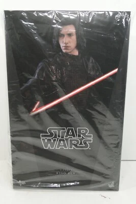 Hot Toys 1/6 Scale Star Wars TLJ Kylo Ren MMS438 (2020) - Image 1 of 4