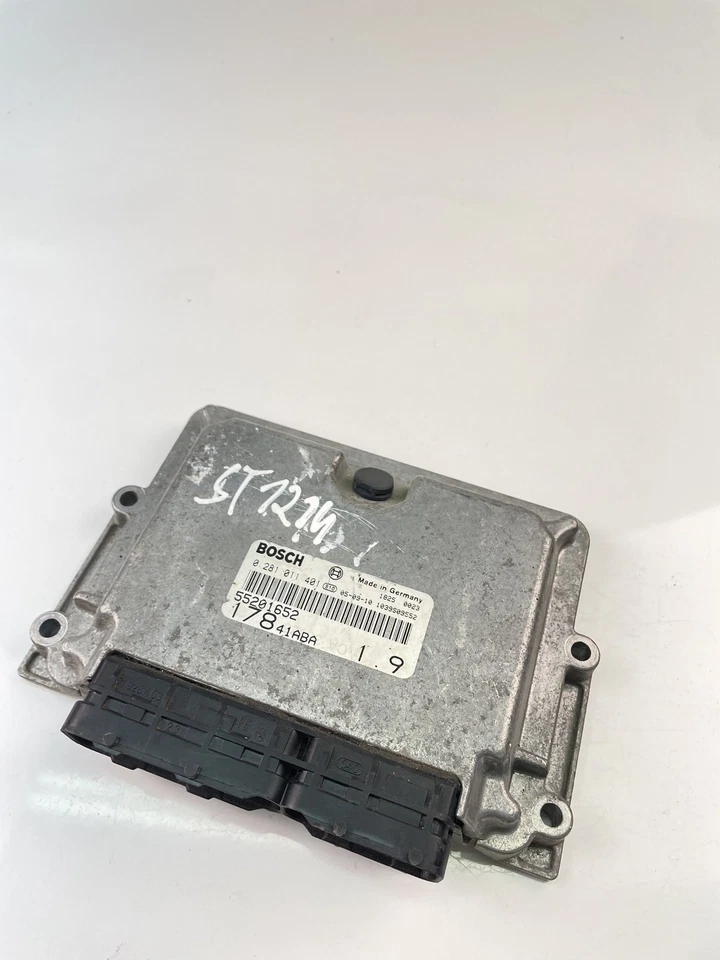 Centralina motore Fiat Strada Pick-up 178 ECU 55201652 0281011401 28262680 - Immagine 1 di 4