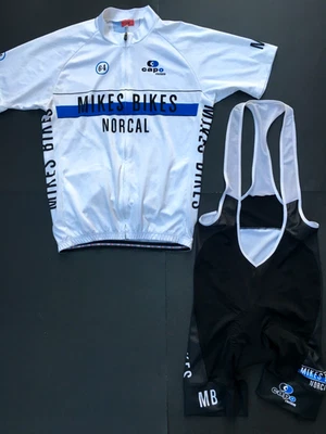 BONITO Conjunto de Jersey de Ciclismo y Culotte con Baberos CAPO para Hombre ~ XXL / 2X Jersey y Baberos XL Foto 1 de 4