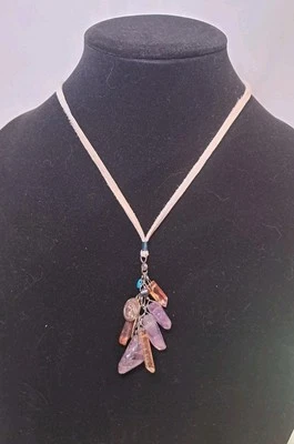 NUEVO CON ETIQUETAS Collar Colgante Peyote Bird Free Spirit Mezcla de Piedras Preciosas Sobre Cordón de Cuero 18.5" Foto 1 de 4