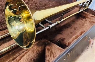 Bach Model 16 Tenor Trombone - Image 1 of 4