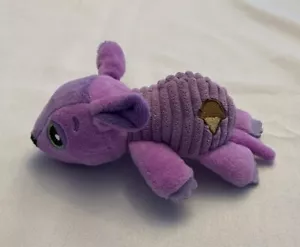 Juguete de peluche Cutetitos Babitos Bandito púrpura armadillo 2019 - Imagen 1 de 5