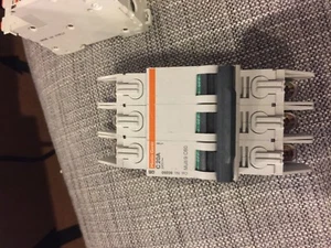 60280 Merlin Gerin C20A Multi 9 3 pole Din Rail Breaker 20 AMP - Picture 1 of 4