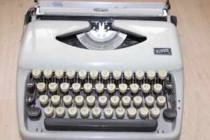 Vintage Schreibmaschine TRIUMPH Tippa 1 alt Rarität - Bild 1 von 12