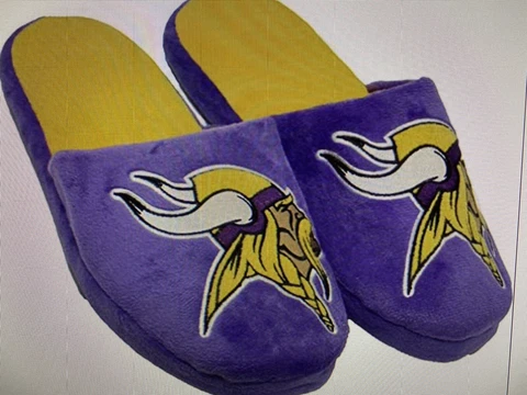 Minnesota Vikings NFL Men's Big Logo Slip On Slippers ~ NWT Cover