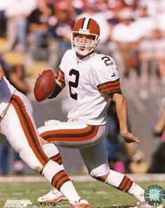 TIM COUCH CLEVELAND BROWNS DETROIT LIONS UNSIGNED #2 8X10 PHOTO - Picture 1 of 1