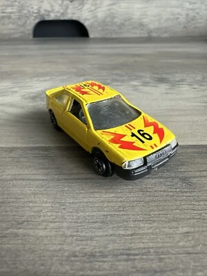 老式 Yat Ming 816 奥迪 80 Coupe 3 压铸 1/64 比例汽车黄色收藏品 — 第 1/4 张图片