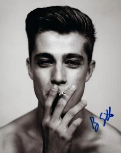 Ray Liotta signed 8x10 photo picture autographed good looking plus COA - Picture 1 of 1