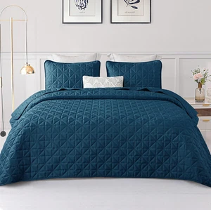 Quilts Queen Size Bedding Set with Stitched Grid Pattern, Lightweight Summer Roy - Picture 1 of 6
