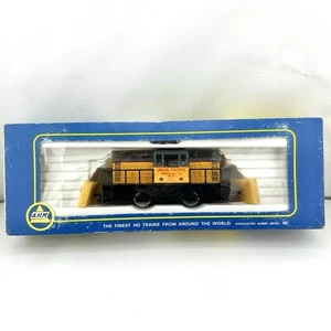Vintage AHM HO Center Cab Locomotive 5011 C Union Pacific with Box Manual 1214 - Picture 1 of 15