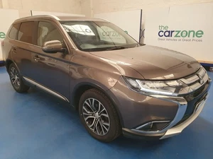 2017 Mitsubishi Outlander 2.2 DI-D 3 4WD Euro 6 (s/s) 5dr ESTATE Diesel Manual - Picture 1 of 17