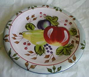 HERITAGE MINT BLACKFOREST FRUITS PLATE  10 1/2" - Picture 1 of 3
