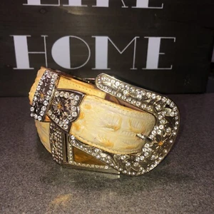 EUC Faux Leather Western Cowgirl Yellow Crocodile Bling Floral Rhinestone 34 - Picture 1 of 12