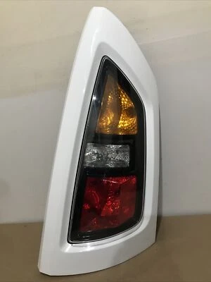 OEM | Luz trasera derecha para pasajero Kia Soul 2012-2013 OEM con moldura. Foto 1 de 4