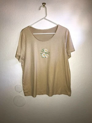 Top tejido ciervo blanco beige con lunares blancos con margarita bordada talla 20 Foto 1 de 4