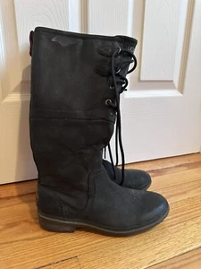 Stivali donna UGG Elvia impermeabili in pelle con pannelli stringati neri taglia 7,5 - Foto 1 di 16