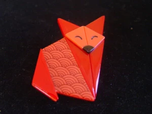 ERSTWILDER ORIGAMI THE SLY FOX RESIN BROOCH - Picture 1 of 5