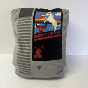 UNICORNO's REVENGE Nintendo cartuccia peluche cuscino lancio Think Geek 14"x12"x5" - Foto 1 di 4