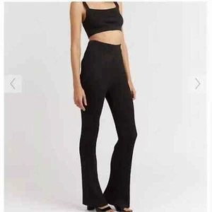 Dissh Hicks Black Crepe Flare Pants Size 12 NEW with Tags RRP $120 - Picture 1 of 14