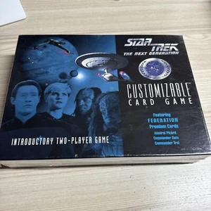 STAR TREK 720 Trading CARDS lotto US set GIOCO carte NUOVO TCG Silver Box IMBALLO ORIGINALE 9 CCG - Foto 1 di 3